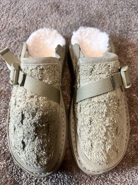Chaco Women's canyon woven clog fluff in Sage Green and Cream NEW